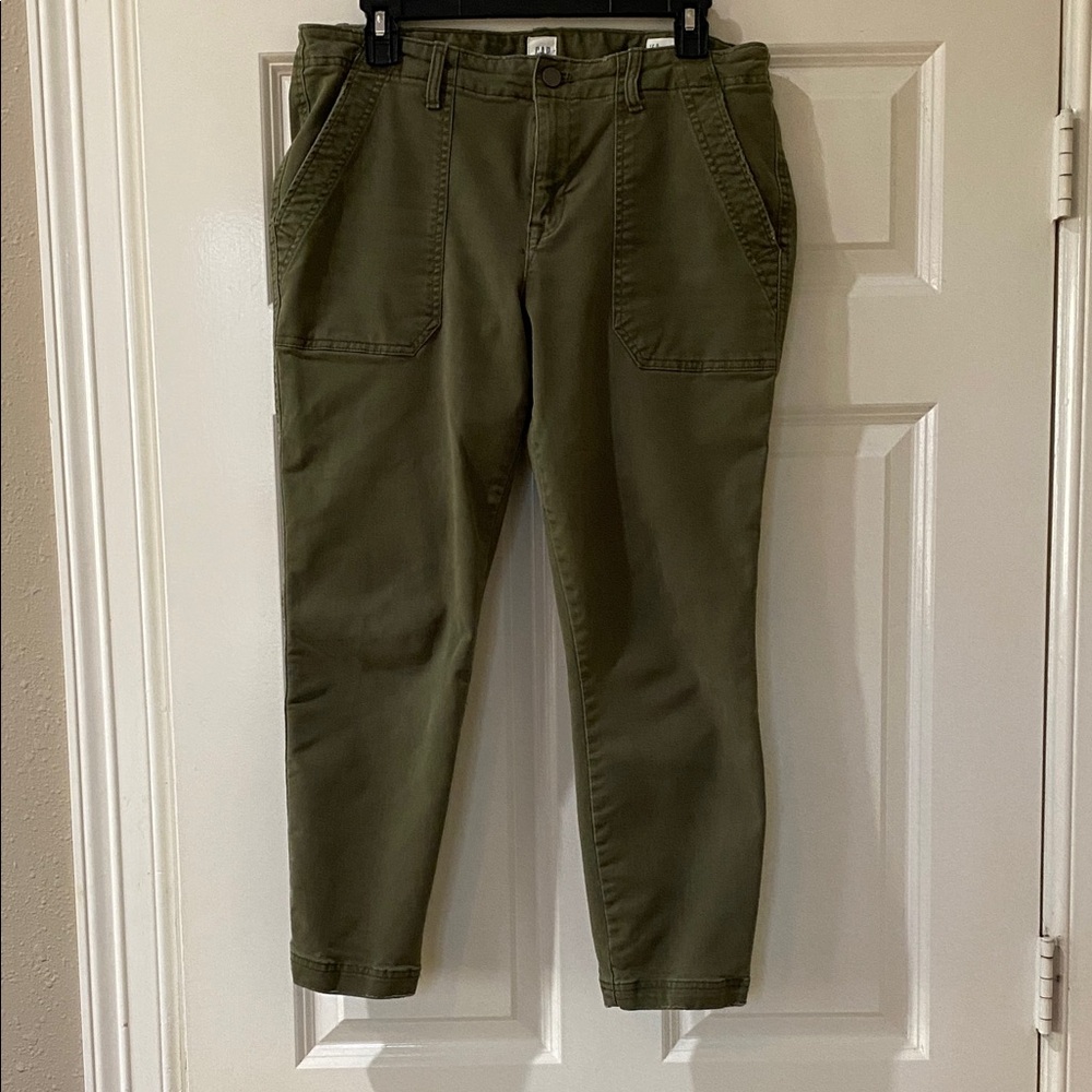 GAP Women’s Olive Green Pants